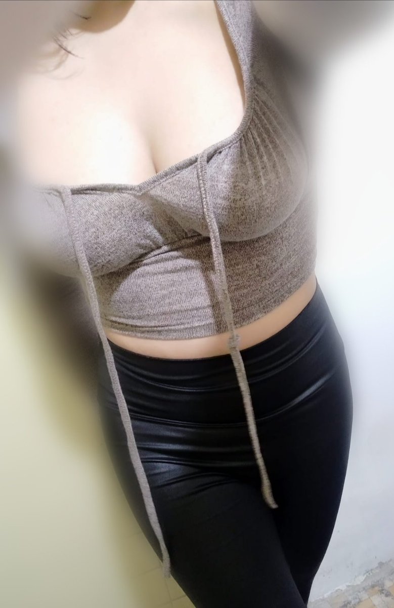 ROUSE_SAUVAGE's tweet photo. Les gusta mi outfit? Te gustaría ver más, escribeme https://t.co/e4Mb4FomAC