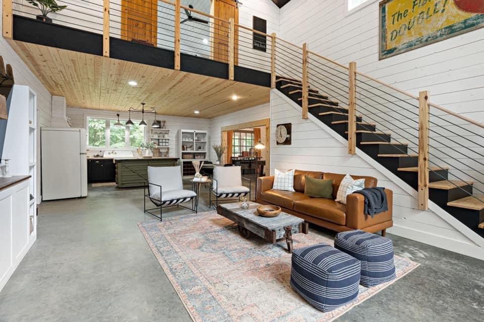 Barndominium & Farmhouses tweet media