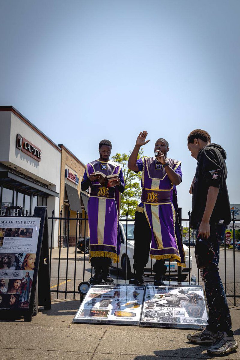 iuic_chicago's tweet photo. Casting down lies, imaginations, false doctrines, politics and false religions.waking up the 12 tribes of Israel.
#CastingDown #Lies #Imagination #FalesDoctrines #Politics #12TribesOfIsrael #Blacks #Hispanics #NativeAmericans #Day16 https://t.co/RVkAaLHc7a