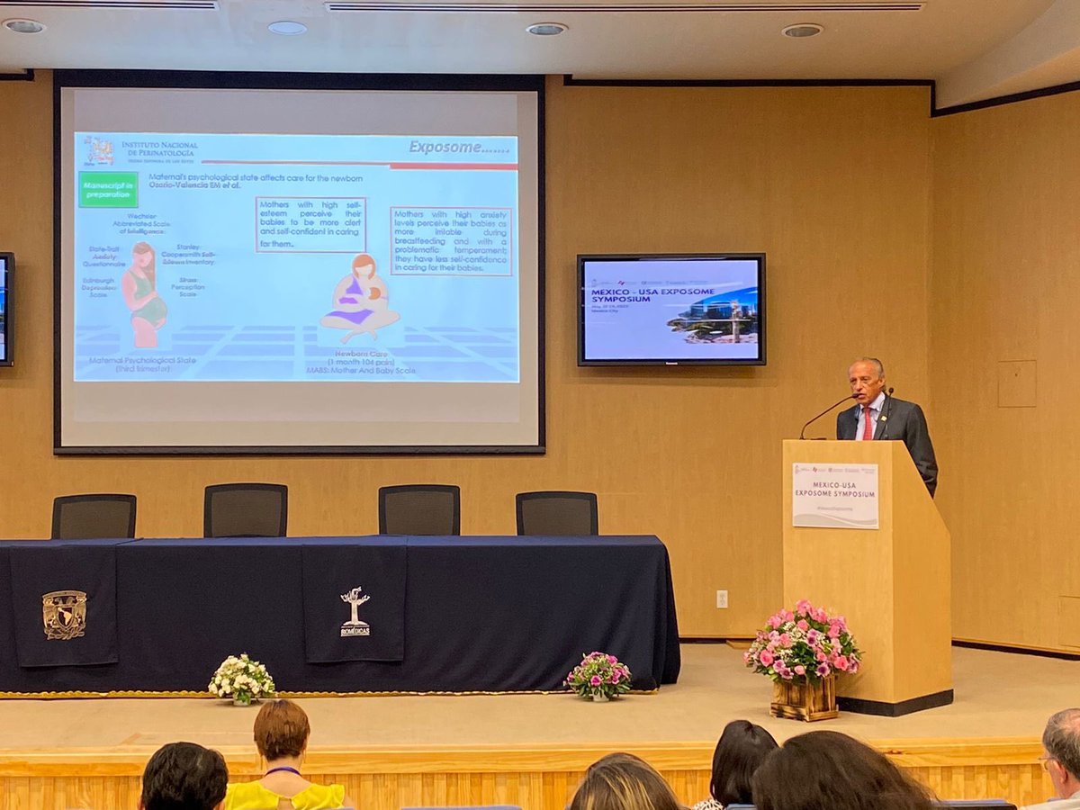 INPer_mx's tweet photo. #ElINPerHoy
El Dr. Jorge Arturo Cardona, Director General del INPer, comparte el trabajo de 7 años de la cohorte institucional #OBESO en el Mexico-USA #ExposomeSymposium, evento organizado por el Institute for #ExposomicResearch del Icanh School of #Medicine at Mont Sinai 🧵 https://t.co/2vwwWjkwHf