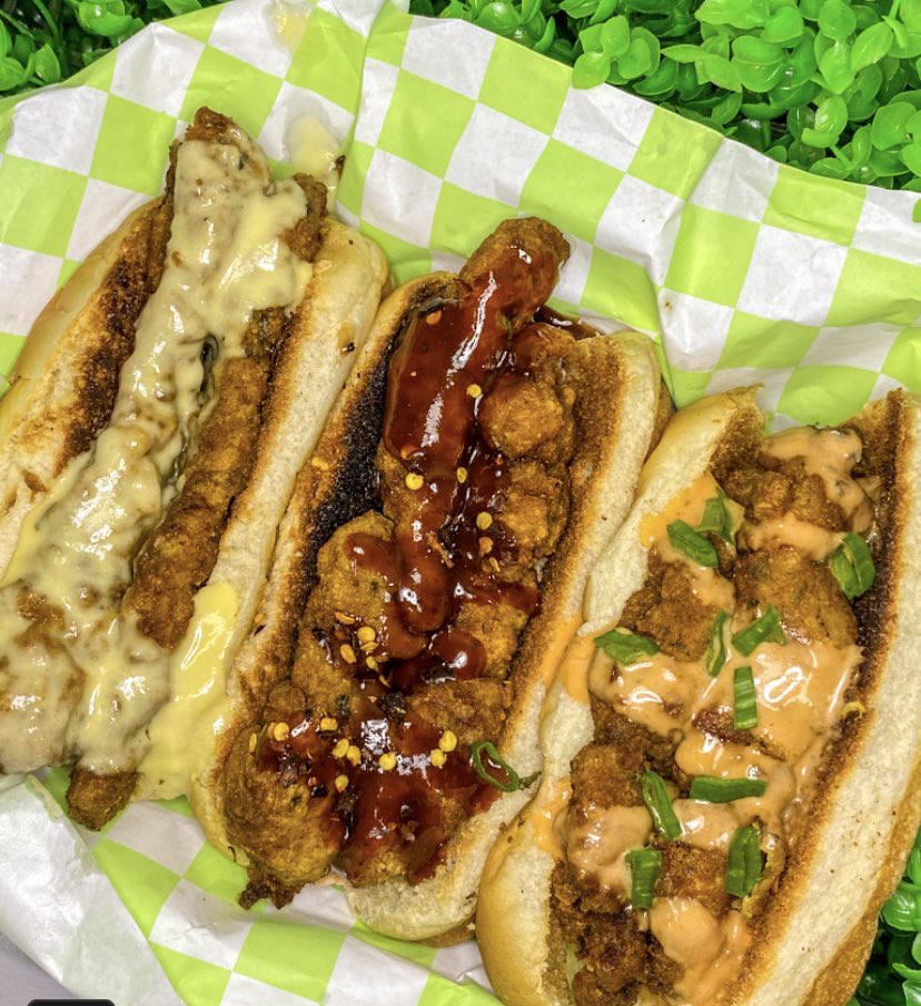These are bird dawgs… chicken tenders slapped in a hot dog bun 😮‍💨 Left to right: beer cheese 🤤 hot honey 🥵 and Buffalo Ranch 🥹
