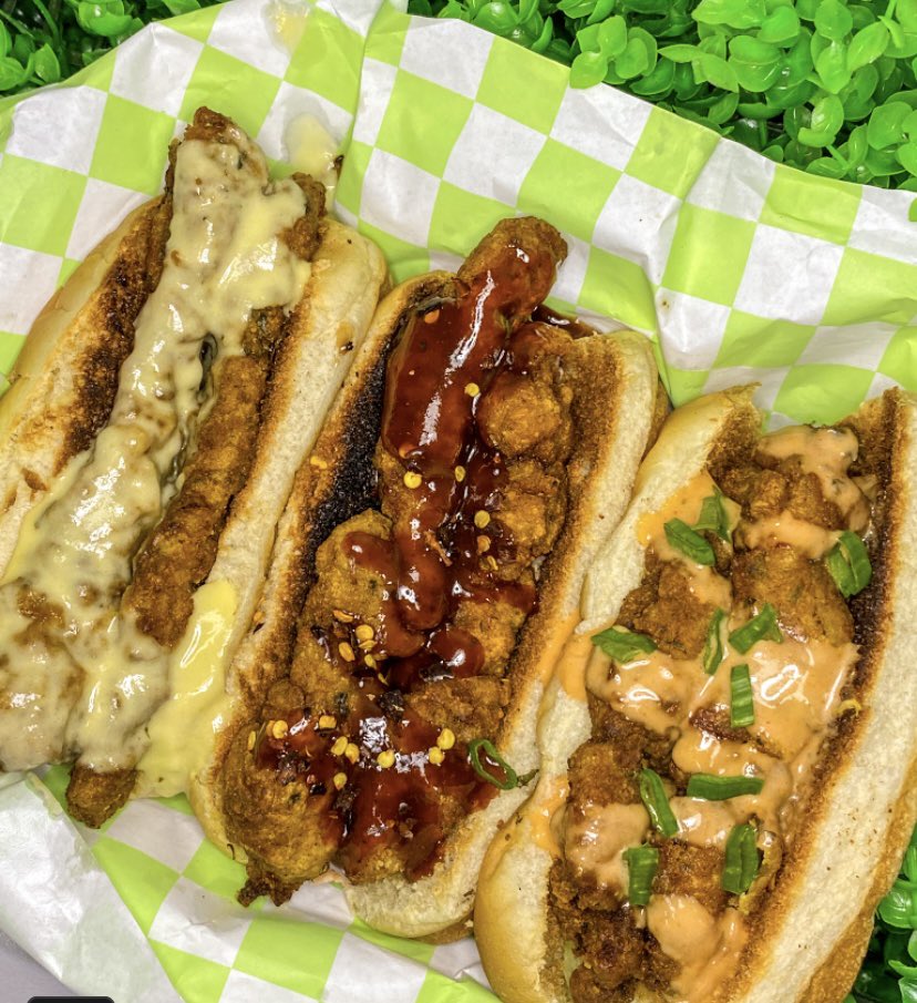 These are bird dawgs… chicken tenders slapped in a hot dog bun 😮‍💨 
Left to right: beer cheese 🤤 hot honey 🥵 and Buffalo Ranch 🥹