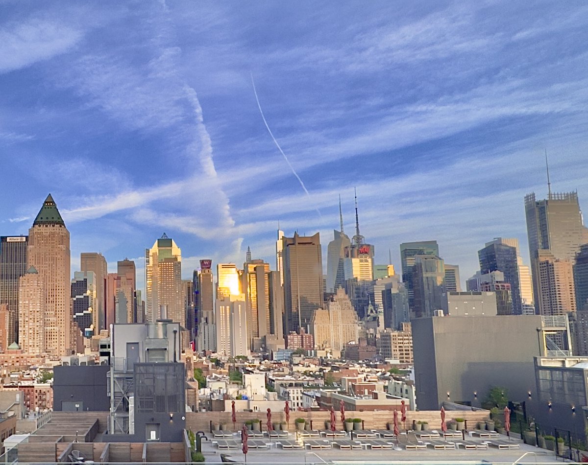 nelsonicfoto's tweet photo. 05/14/2023 - another day into another night in Hells Kitchen #hellskitchen #midtown #midtownwest #timessquare #nyc #nycskyline #nelsonchristopherala #nycphotographer https://t.co/v5ABWAhO6f