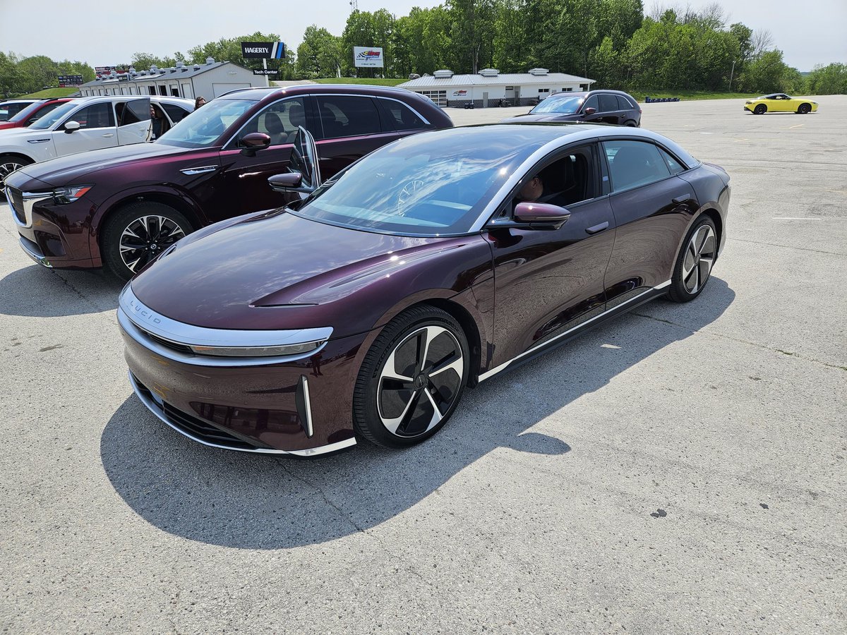 Damon Bell Likes Cars tweet media