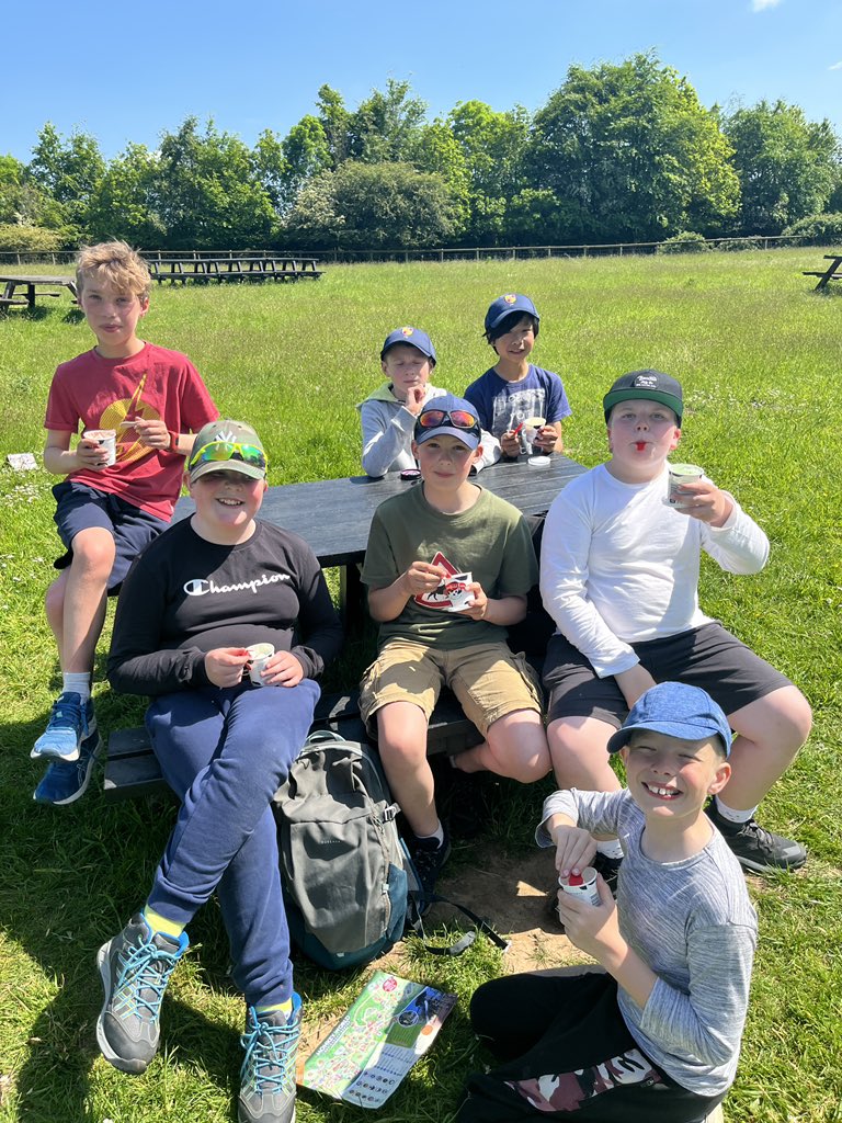 Year 6’s feeling right at home at Monkey World  today ☀️🐒🍦