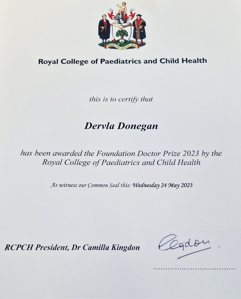 Proud to be the winner of the Foundation Year Doctor Prize awarded by <a href="/RCPCHtweets/">RCPCH</a>, and to be able to represent my deanery, NHS Tayside 🌼 Exciting things to come ❤️