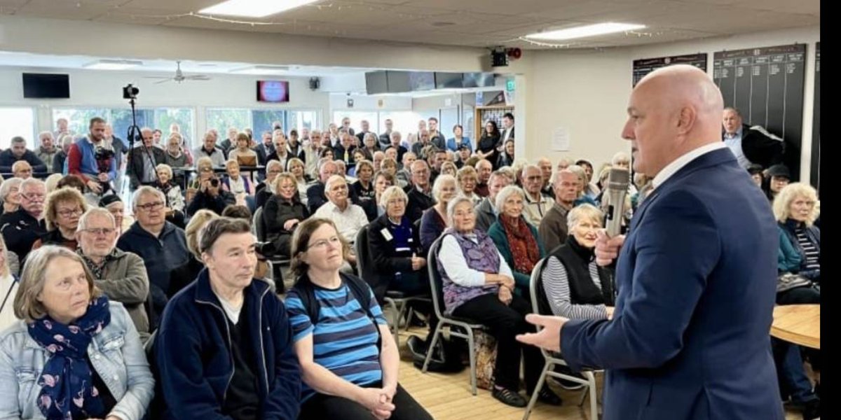 aNewFund's tweet photo. I could be wrong but I believe diversity is an old old wooden ship used during the civil war era 
#National how many first home buyers are in this crowd? https://t.co/ItznRWf4xk