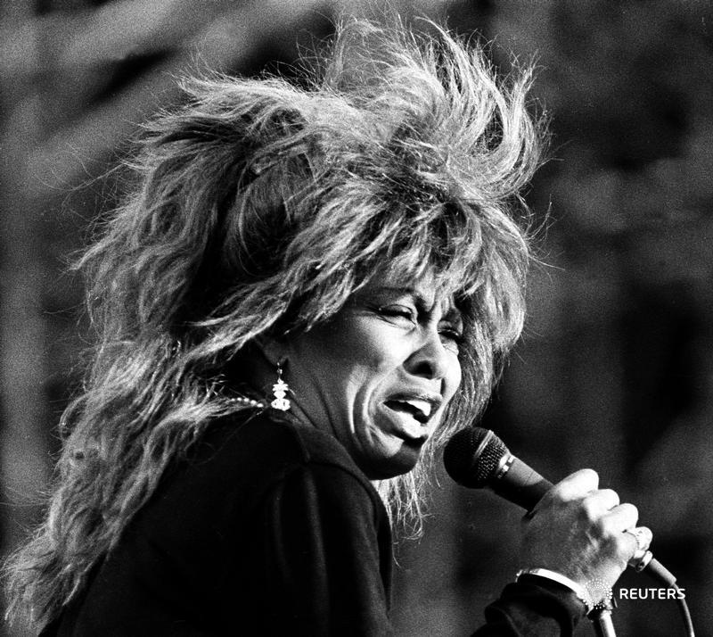 reuterspictures's tweet photo. Tina Turner, the American-born singer who left a hardscrabble farming community and abusive relationship to become one of the top recording artists of all time, died at the age of 83 https://t.co/sj8bkNb6wZ 📷 Michael Urban https://t.co/d3IUkkJJmM