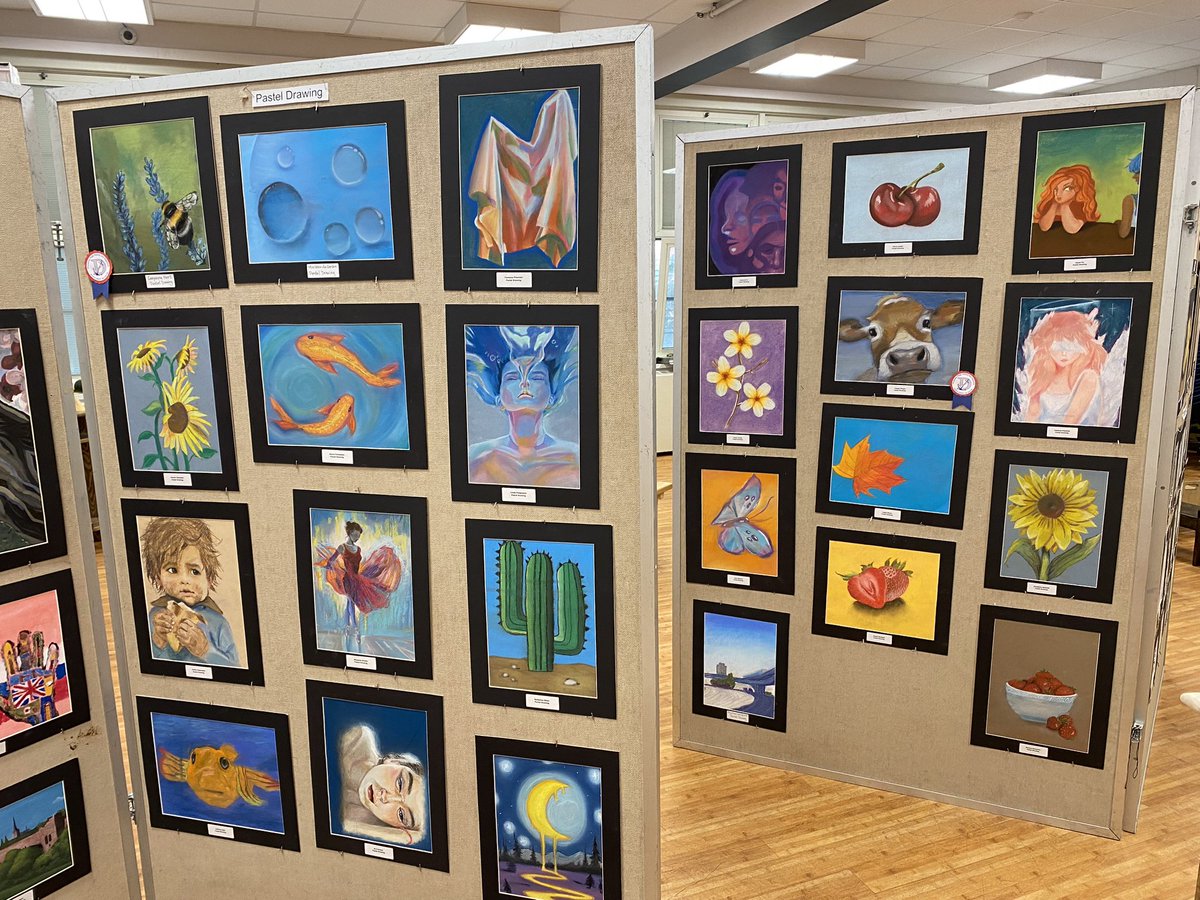DunellenHS's tweet photo. More works from the Fine Arts Show. https://t.co/n8nWFvja0f