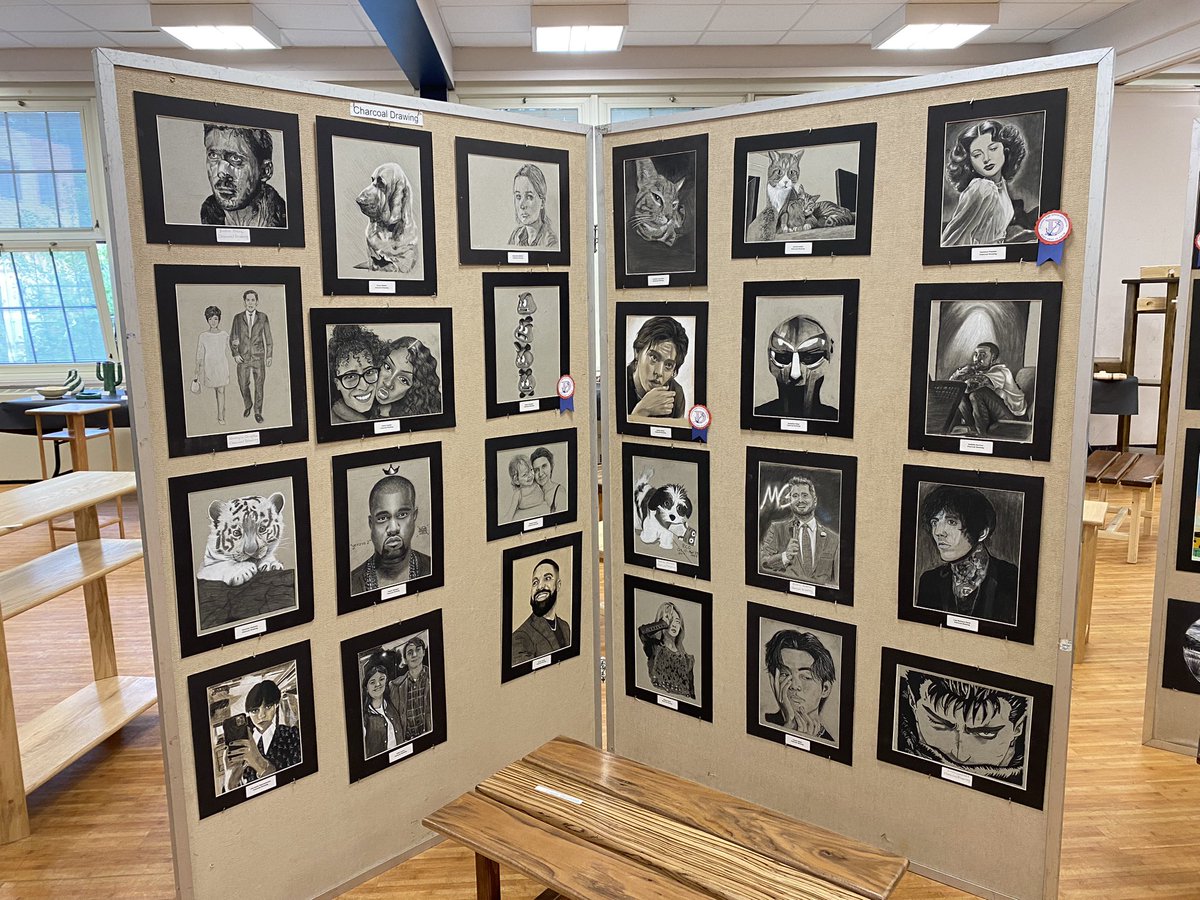 DunellenHS's tweet photo. More works from the Fine Arts Show. https://t.co/n8nWFvja0f