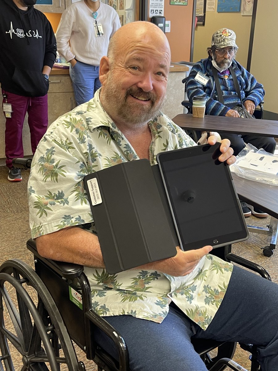 StPaulsPACE's tweet photo. Breaking barriers and embracing digital empowerment! 🌐✨Thanks to @CalAging, St. Paul's PACE has received 600 iPads, bridging the #digitaldivide for older adults. Together, we're fostering #digitalliteracy and unlocking new horizons for our amazing participants. 📱💻❤️ https://t.co/Qz3B7HH03h