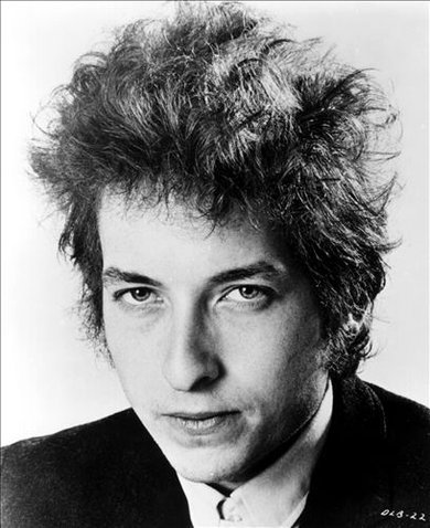 ¡Feliz cumpleaños Bob Dylan! Hoy cumple 82 años de edad uno de los más grandes de todos los tiempos: bit.ly/2LoEulq #EfemérideQRP #HappyBirthdayBobDylan