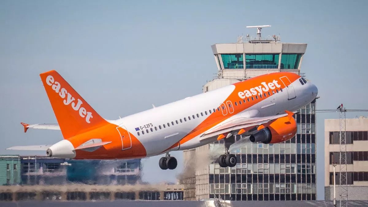 NEW ROUTES! - Ahead of their NEW BASE to be launched in March’24 @easyJet announce TWO NEW ROUTES from @bhx_official in October’23 to #Paris CDG (Daily) & #Lyon (3x weekly). Bookable NOW at EasyJet.com!!!