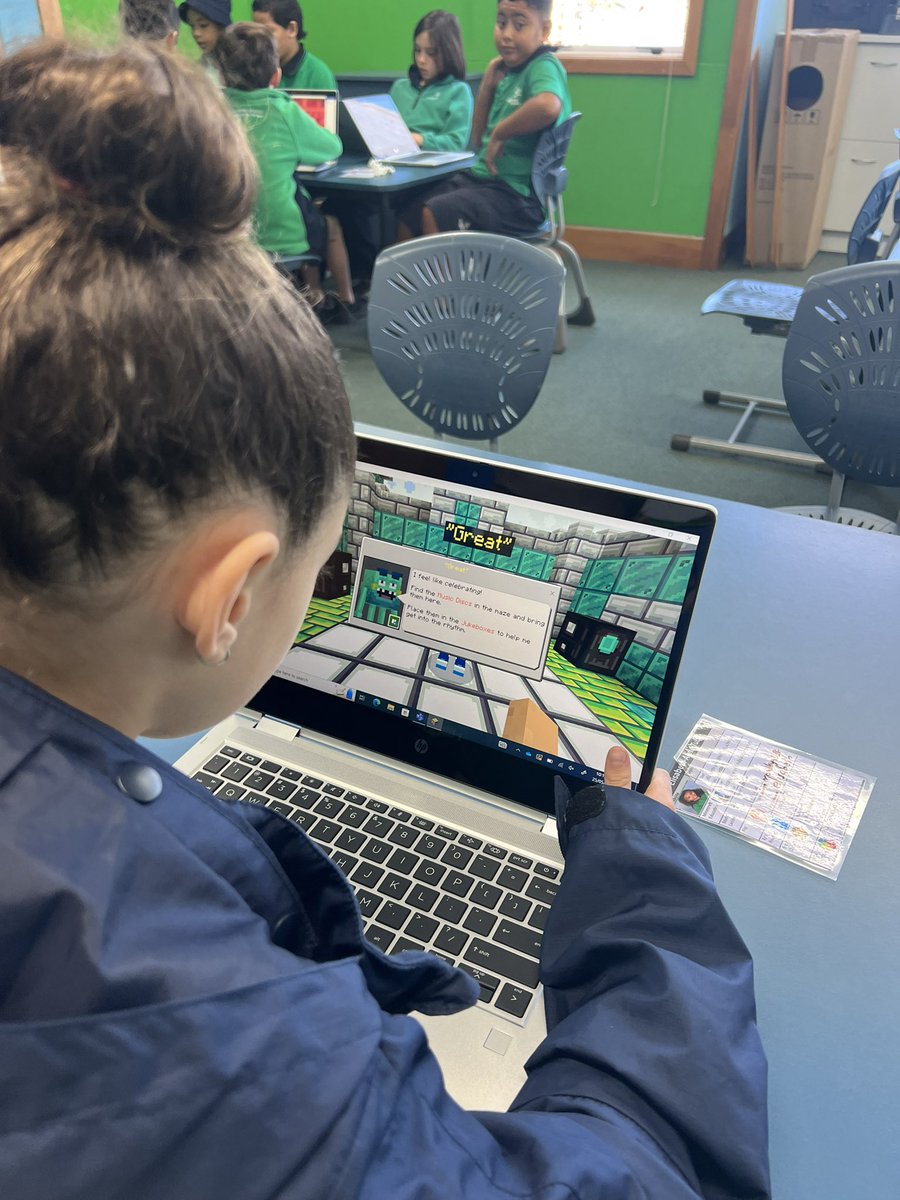 Exploring the new Reflect World in #MinecraftEdu with my Year 3/4 students today. They’re loving learning about the different feelings and how to be reflective @PlayCraftLearn @MSEduANZ #MIEExpert #MIEEFellow #MIEExpertNZ