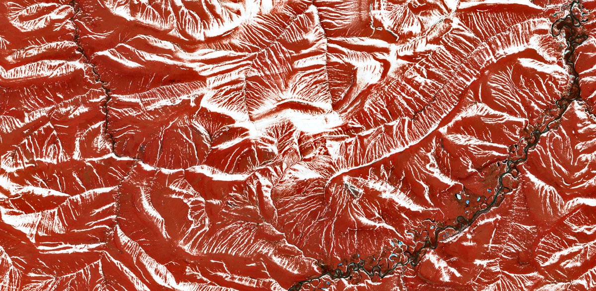 Spring on the North slope of AK makes it easy to see all of the small water track gullies!
From <a href="/sentinel_hub/">Sentinel Hub</a>, Sentinel-2 false color