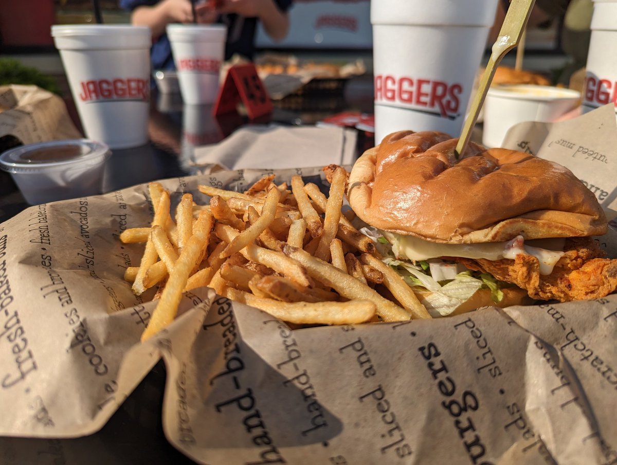 Brooks5th's tweet photo. If you're hungry, head to Jaggers for the dine to donate to support @GCEgators  PTO! https://t.co/mEvWlZjpoC