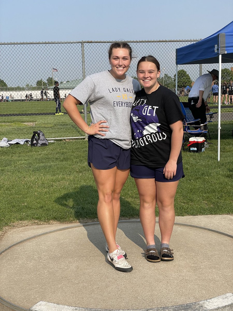 Lady Gales Throws tweet media