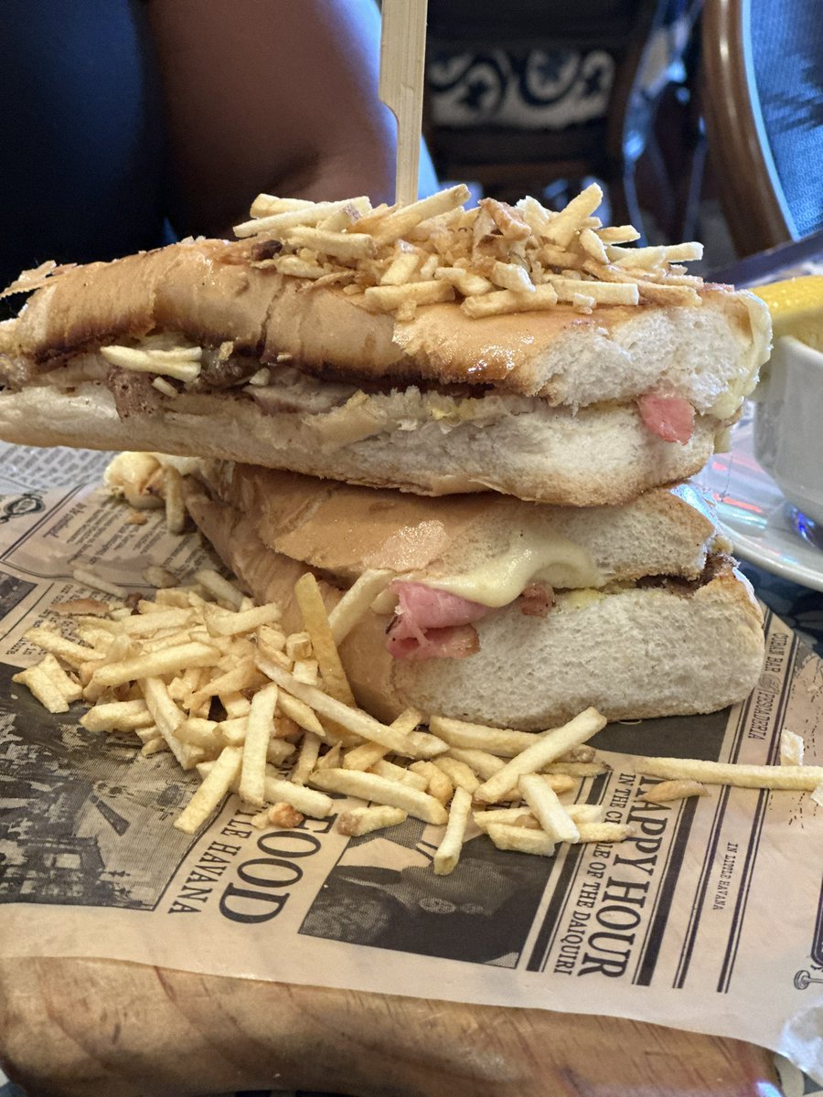 Amazing day on the set of “Cultural Eats” w/ the incredible @ChefAdjepong &amp; the brilliant production team at <a href="/ohhdip/">Ohh Dip!!! Productions</a> .. keep an eye out on <a href="/ReachTVNetwork/">reachtv</a> !! TU fearless leader <a href="/Lynnwoodbibbens/">Lynnwood Bibbens</a>