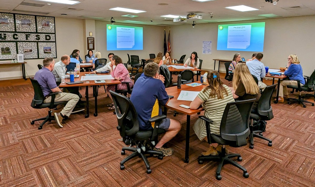 julia_skolnik's tweet image. We're getting closer to the @UCFSD Portrait of an Educator! Congrats to this stellar committee of K-12 teachers, admins, support staff, board members and parents who have collaborated all year to articulate the important qualities of educators in UCFSD. Innovation in action! 👏🏻⭐