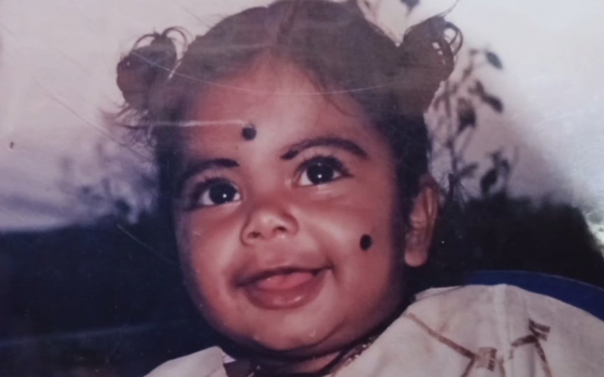 KOTTRAVI's tweet photo. Once again Starting my Another yr in this world 🌎wish to b with the blessings of Thalaivar Appa,Amma and   Maveerargal who fought and sacrificed their life for the ryts of our people ...

Thankyou for always guiding me in ryt path ❤️💛

#19🦋✨ https://t.co/3pM7MlefgO