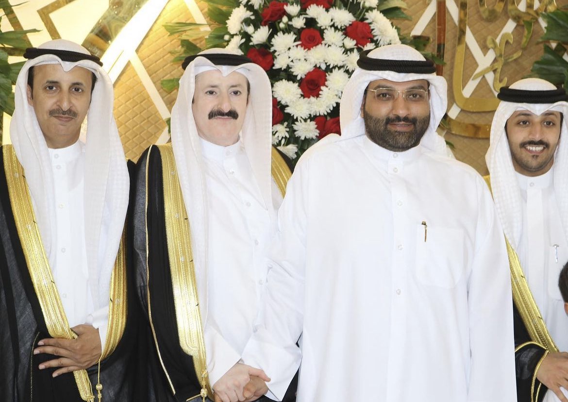 افراح_الرشايده 
#د_محمد_منصور_صنت_الرشيدي
#محمد_منصور_الرشيدي 
#احمد_فلاح_الضعينه 
صوره تذكاريه لحضور الدكتور محمد منصور صنت البراك لحفل زفاف احمد فلاح الضعينه