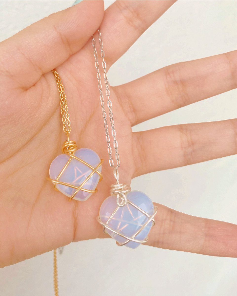 HalodeHadas's tweet image. Ya casi tenemos a Barbie en cines ¿ya tienes tu collar? Collar Barbie en Opalina 25.000. Envíos a todo Colombia 💖 pide el que más te guste 💖 #accessories #accesorios #collares #barbie #aesthetic #HalodeHadas