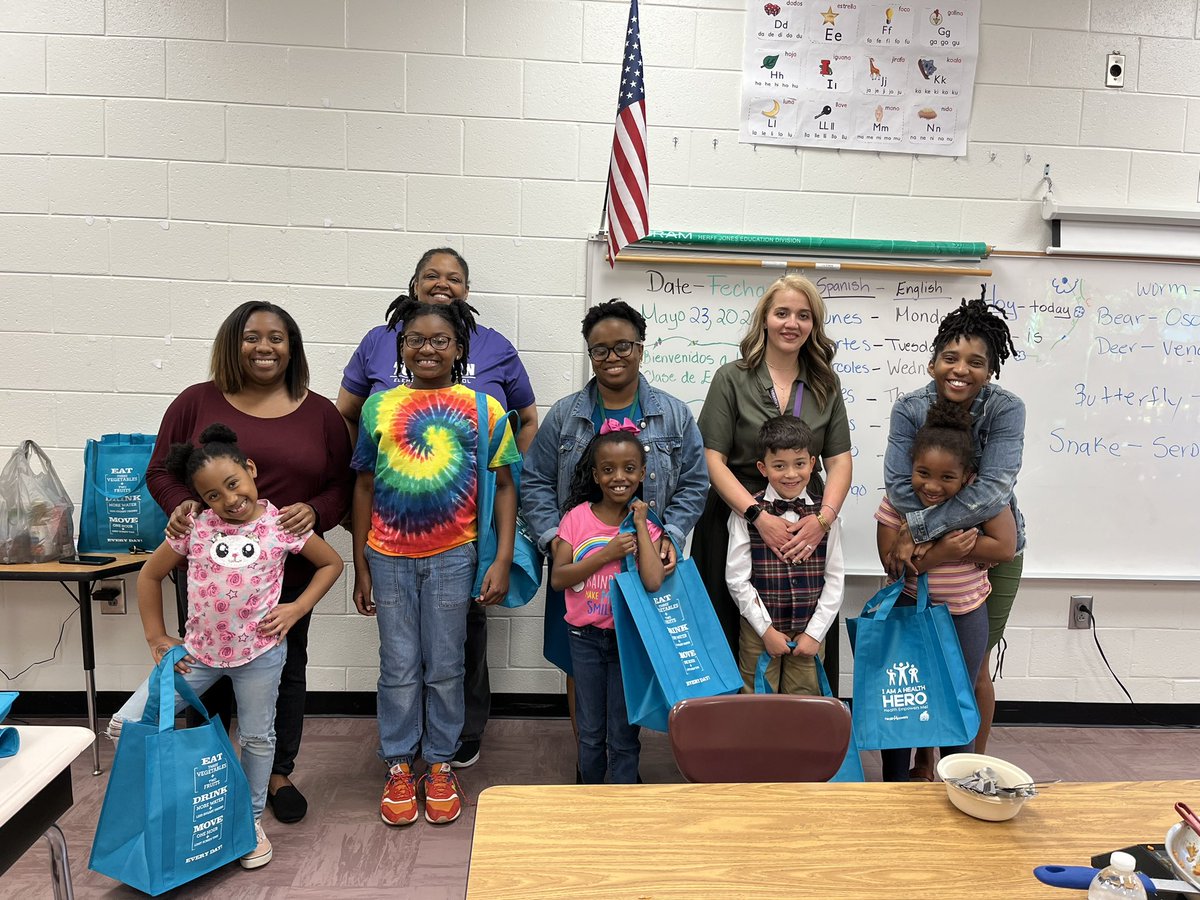 Megan Lowery-Pearley💙 (@meg_5pearls) on Twitter photo Our last cooking class was a blast! Thanks to HealthMPowers, these kiddos and parents made some tasty chicken stir fry and made yogurt parfaits! 😋<a href="/TES_hcs/">Tussahaw Elementary</a> <a href="/HealthMPowers/">HealthMPowers</a> <a href="/YolandaReidWhe1/">Yolanda Reid Wheeler</a> <a href="/FredricLatschar/">Fred Latschar</a> Our last cooking class was a blast! Thanks to HealthMPowers, these kiddos and parents made some tasty chicken stir fry and made yogurt parfaits! 😋<a href="/TES_hcs/">Tussahaw Elementary</a> <a href="/HealthMPowers/">HealthMPowers</a> <a href="/YolandaReidWhe1/">Yolanda Reid Wheeler</a> <a href="/FredricLatschar/">Fred Latschar</a>