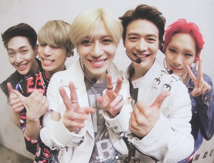 minmin7218's tweet photo. おめでとうやで🎉
(⌒▽⌒)(δvδ)(ㅎㅅㅎ)(ㅍ_ㅍ)( `ㅂ´)

#민트빛_물결로_물든_우리의_시간
#FOREVER_SHINee
#SHINee_15th_Debut_Anniversary
#SHINee_15th_525 https://t.co/q2tHwvOk50