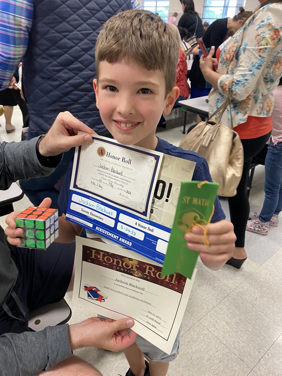 Proud of my own little 1st grader! Finished 3rd in the entire school for number of ST Math puzzles! 🧩🥹🎉 @STMath #smartiepants