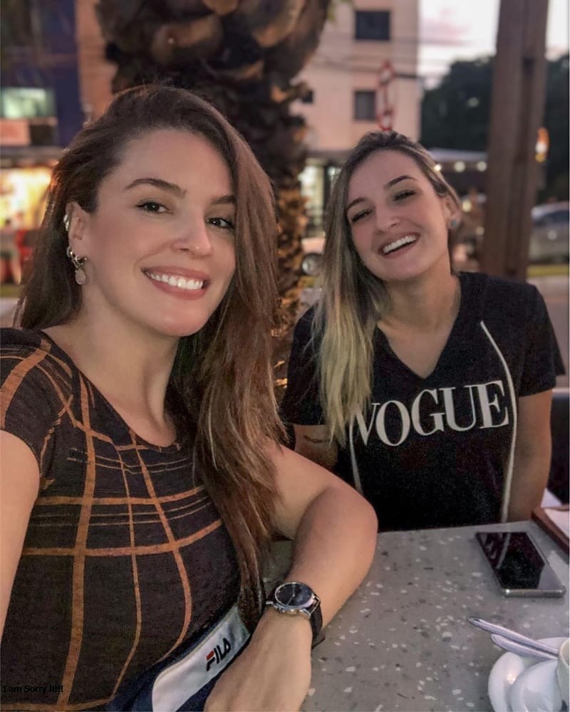 Is good to have a good friend, my dear more love kis