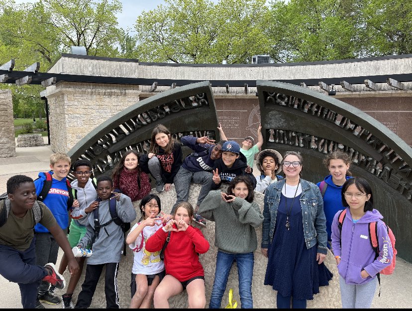 Ecole Viscount Alexander tweet media