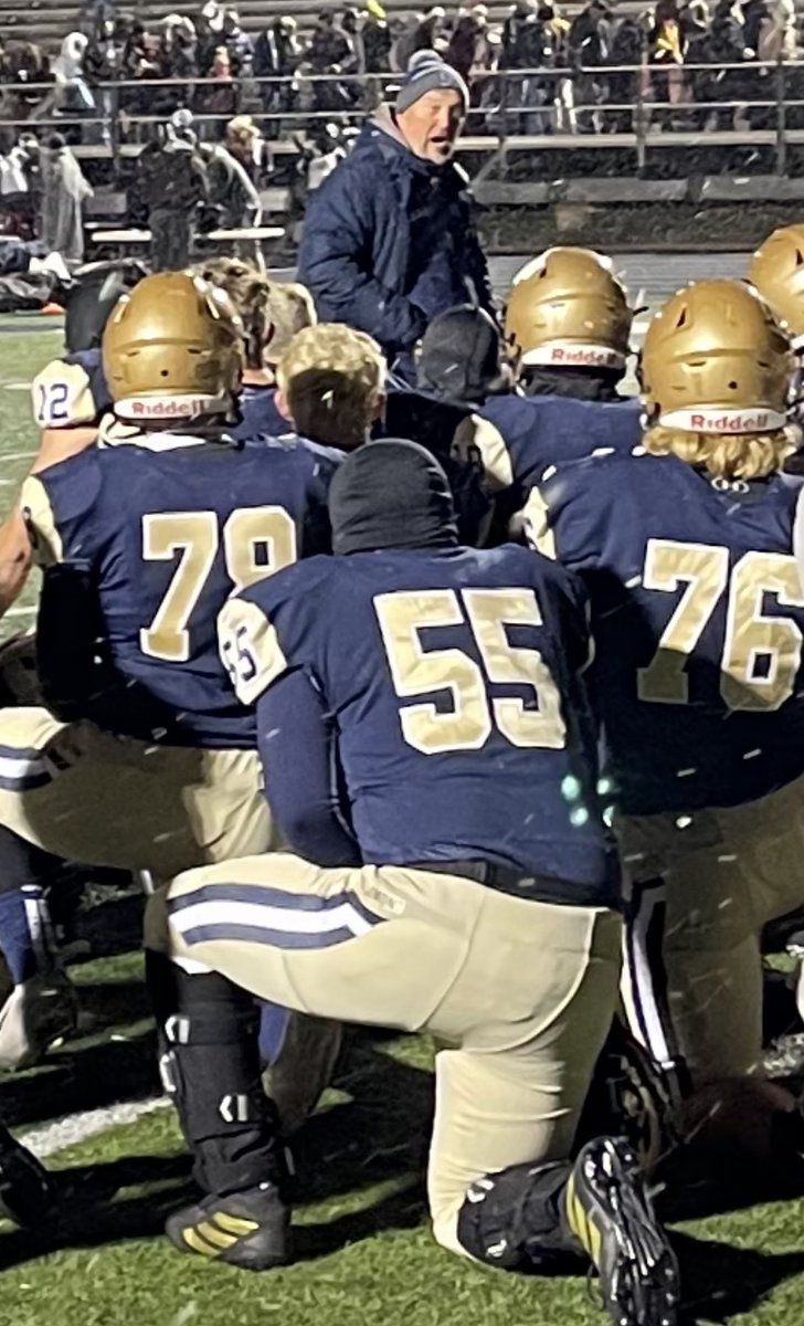 Thank you Coach Kooi for pouring into ⁦@Lemont_HS⁩ ⁦@lemont_football⁩ & ⁦@LemontAD⁩ for the past several years! Your sincerity and willingness to make us all better will not be forgotten. Wishing you the best in retirement and new adventures. #WeAreLemont