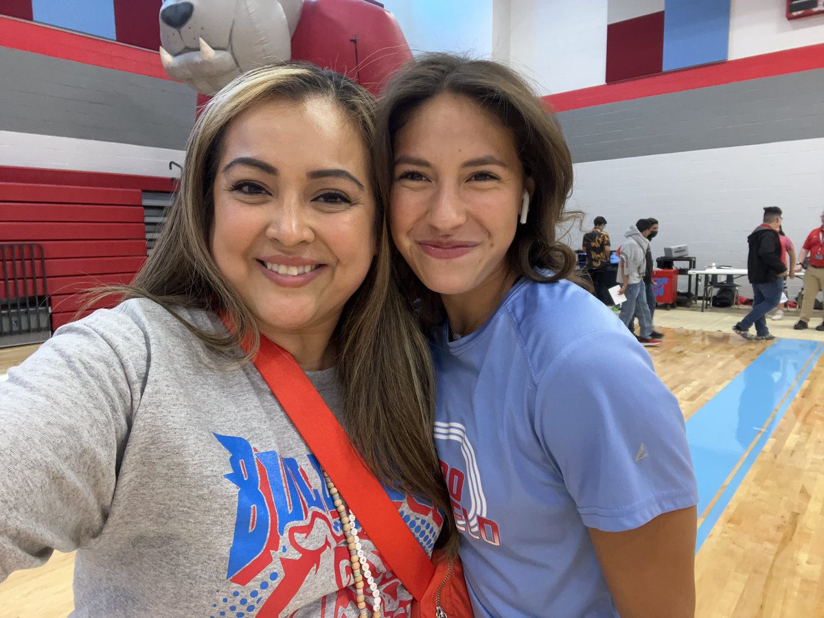 NMHolguin_SMS's tweet photo. It was so nice running into former students during our 8th grade Socorro High School tour. It brings me joy to see their growth and to reconnect with on the fun memories from their middle school years. https://t.co/DmkpxVtrhK