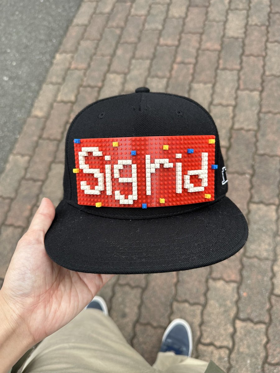 mulan0103's tweet photo. Sigridのライブ楽しみ〜😆！！❤️ Can't wait to see you tonight @thisissigrid ❤️ #Sigrid https://t.co/zB0oEJgsOF