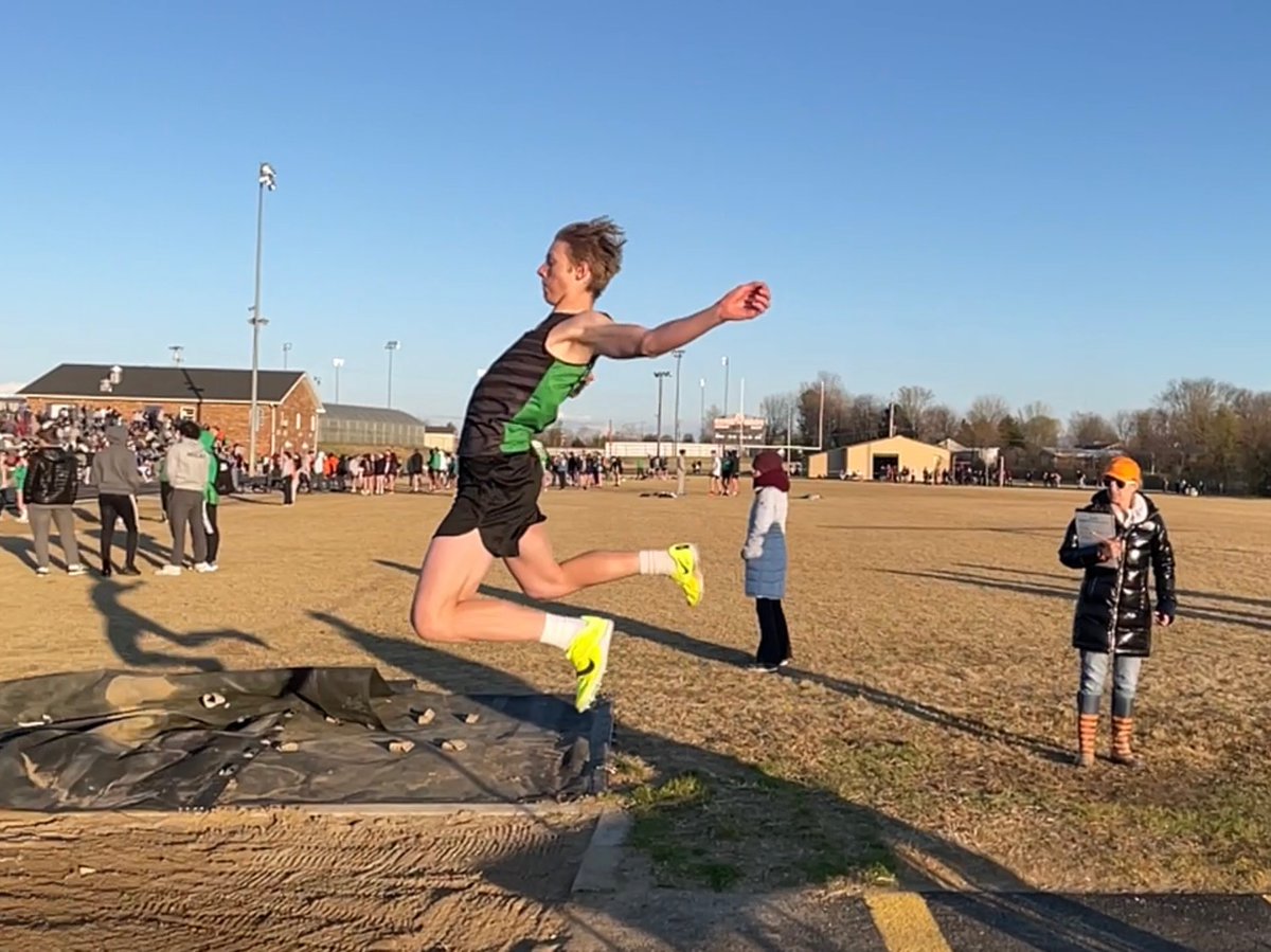 MeadeTrackXC tweet media