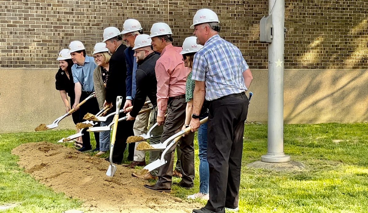 This groundbreaking event marks the ceremonial start to the high school renovation project! This is an exciting time for everyone in the BUCS community! It’s going to be a long road ahead but I’m sure the end result will be well worth the wait! <a href="/Principal_Lytz/">Brian Lytz</a> <a href="/Interboro_SD/">Interboro  SD</a> 👷🏼‍♂️🚧