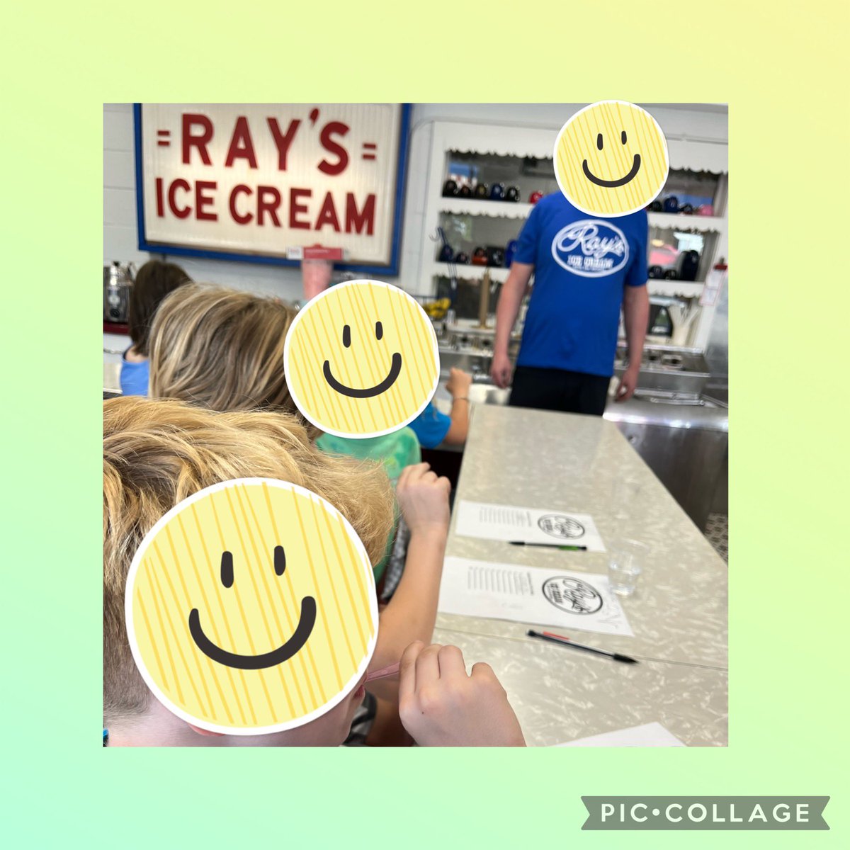 abergersclass's tweet photo. Another fun, educational, and delicious field trip to @raysicecream !  What a wonderful way to learn about our community history and economics- and sample ice cream too! @royaloakschools https://t.co/UYLCc8tPlC