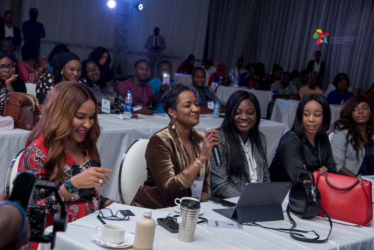 ahemconf's tweet photo. Throwback to the Walid baz Masterclass in Abuja.

Mr Baz unraveled SECRETS on Event Production and Wedding Production, Decor, Sound, Lightening and everything that makes up BAZ EVENTS

#Ahemconference #EmdeeTiamuyu #Sandra Arise Tv #japa #dangote #Chelsea #Naira https://t.co/GMiN8IV1fE