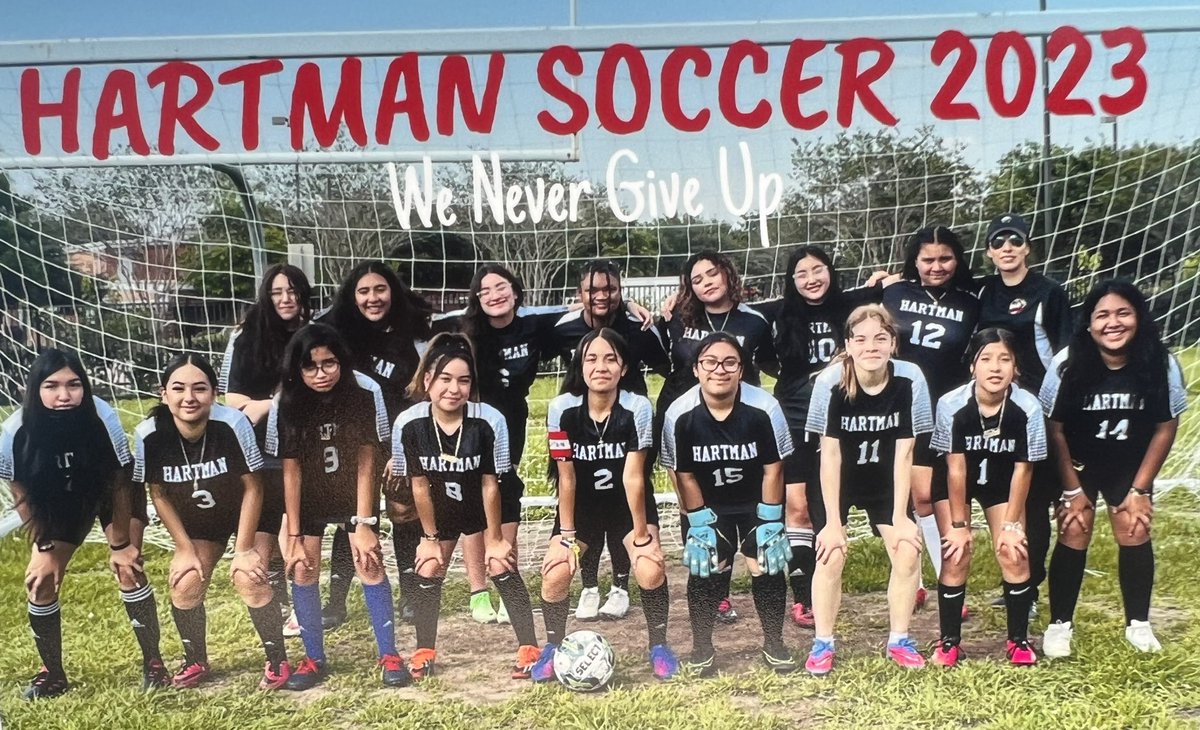 Monserr577016's tweet photo. Great soccer season! @hartman_ms https://t.co/Zuu6OGaUWH