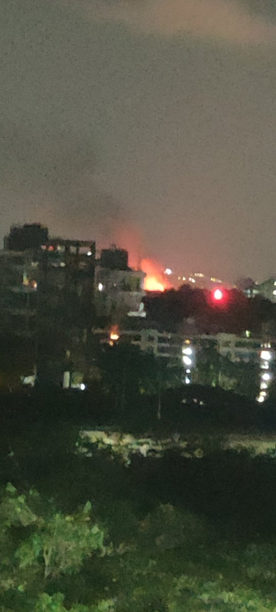 @PunePolice i can see a fire from terrace of my office. Im in west Avenue kalyani nagar and fire looks like somewhere in koregaon park, i hope this has been reported