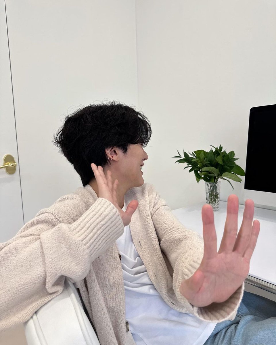junghoonmx's tweet photo. Instagram | 240523 (2/2)
ITTA
.
#오메가엑스 #OMEGA_X #정훈 #한정훈 #JUNGHOON #junghoonmx https://t.co/rwOTX2aMga