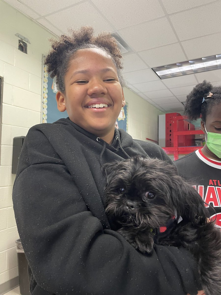 MsNesmith94's tweet photo. Fifth-grade thinks Odie should become a Brandon employee 🐾 🐝@CounselorRG3 https://t.co/1TAqC1NV1L
