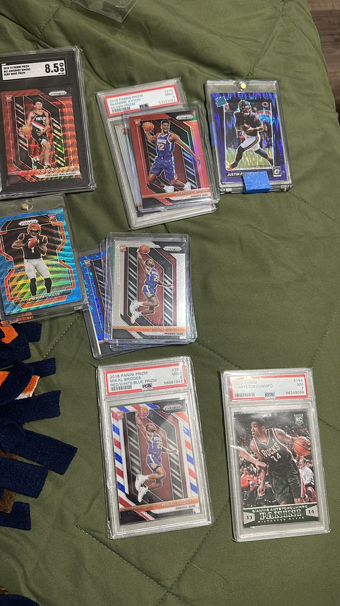 MrChicagoo's tweet photo. Anyone interested in anything let me know!
@CardPurchaser https://t.co/QQO5qDuY4K