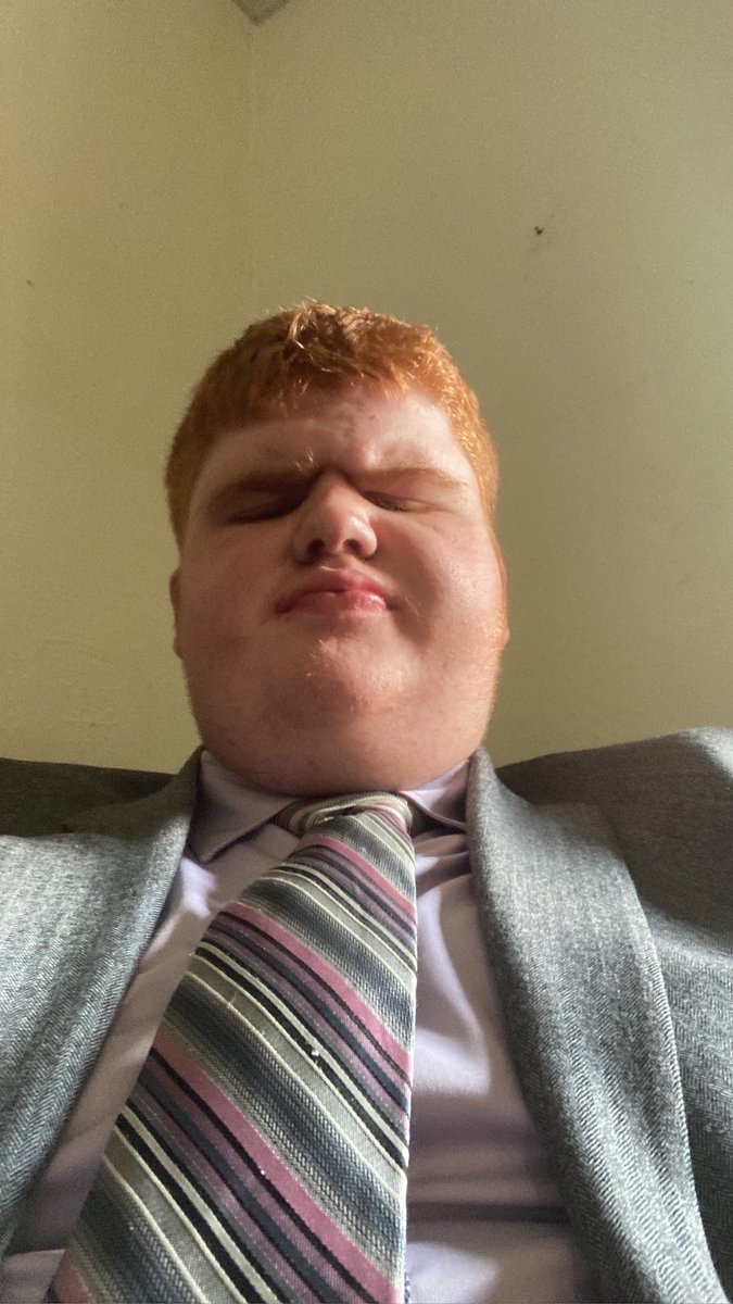 The only reason I’m going is if it’s going in a different color than my other colors because 😎😎😎😎