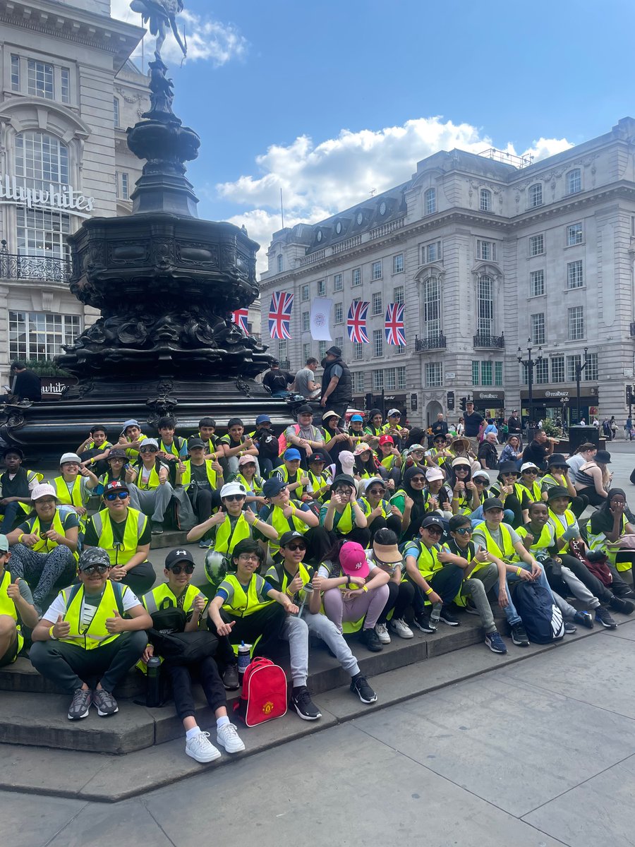 It’s been an exciting Day 1 #London2023 #WeAreStar #Experiences #Wellbeing #Teamwork #Year6 #Residential #Memories #Awe #Wonder #Tourists #Sightseeing #CharacterDevelopment