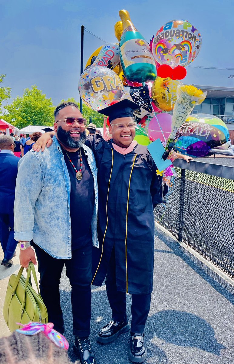 GranVarones's tweet photo. i couldn’t be anymore prouder of my bestie @butchreina i’m gonna miss asking, “chyle, you still working on that paper!?” 😂😂😂 https://t.co/POH9KbGXCi