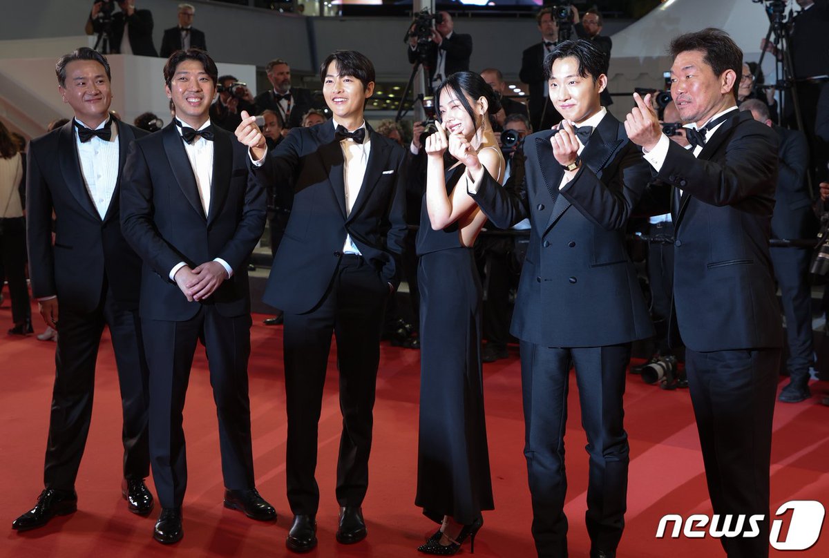 KPOP WORLD INA on Twitter: "Song Joongki, Kim Hyeongseo (BiBi), Hong