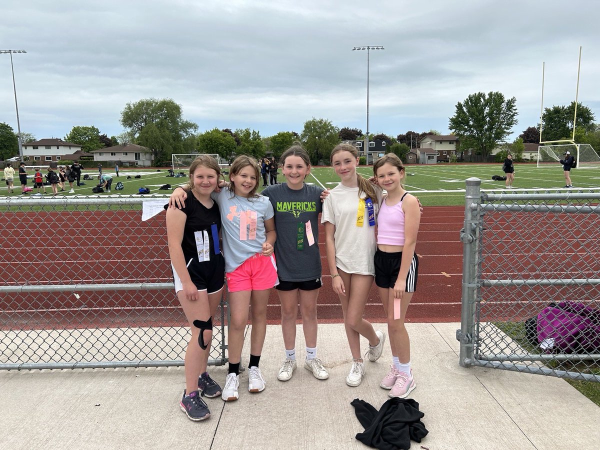 Just a few of the grade 5/6 superstars from Track &amp; Field today! Thanks Mrs. Vrolijk for the photo! <a href="/merritt_ps/">WilliamHamiltonMerrittPS</a>