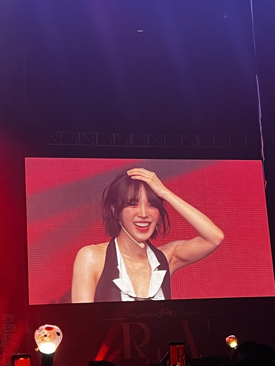 soloistsw's tweet photo. Wendy's bicep 💪 https://t.co/8hvQQ3A5hA