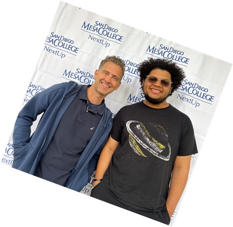 PrezHands's tweet photo. Today, @sdmesacollege is promoting National Foster Care Awareness Week by wearing our super cool t-shirts. Thanks to @SDMesaEOPS, NextUP Program coordinating a full month of engaging, informative and empowering activities! #fostercareawarenessmonth
#timetorepresent https://t.co/ww4YhWSFX3